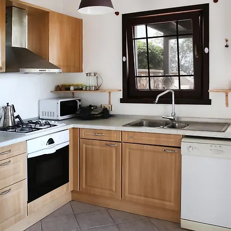 Important Group | Bd462 4 Bedroom Pool فيلة يالِكافاك