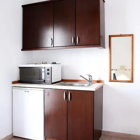 Important Group | Bd462 4 Bedroom Pool يالِكافاك