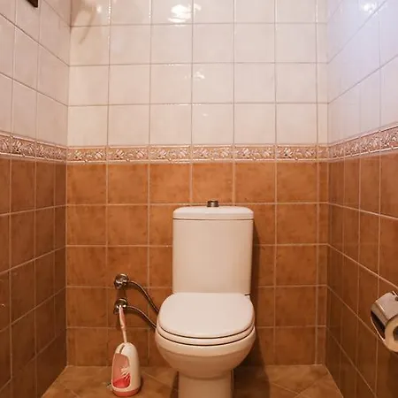 Important Group | Bd462 4 Bedroom Pool